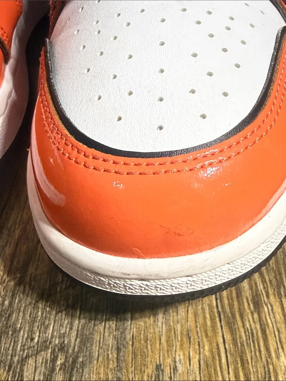 Air Jordan 1 Mid SE Turf Orange Patent BQ6931-802 7Y Women’s 8.5